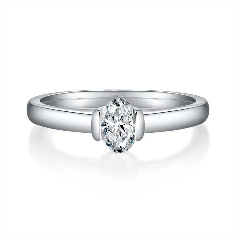 Oval Woman Moissanite Diamond Ring factory